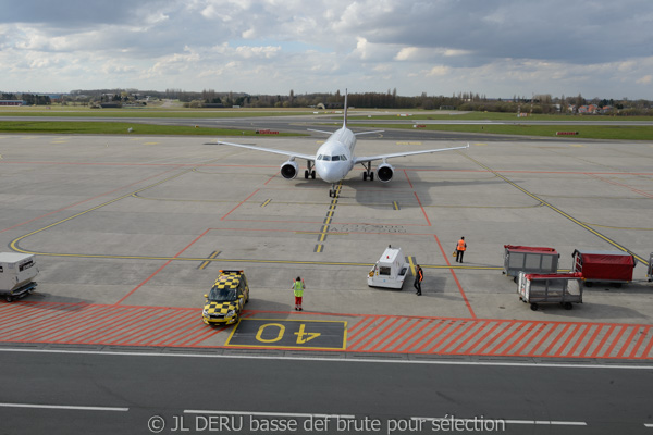 Liege airport 2016-04-03